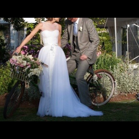 monique lhuillier “Grace” wedding dress - Picture 1 of 9